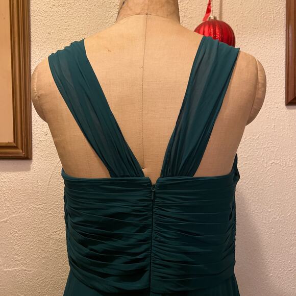 Dessy Collection Off-the Shoulder Draped Chiffon Maxi Dress Hunter Green Size 16 - Picture 13 of 16